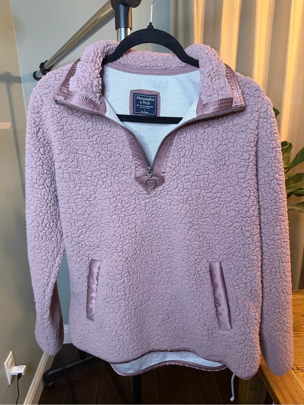 Abercrombie & Fitch Dusty Mauve Sherpa Fleece Quarter Zip Pullover